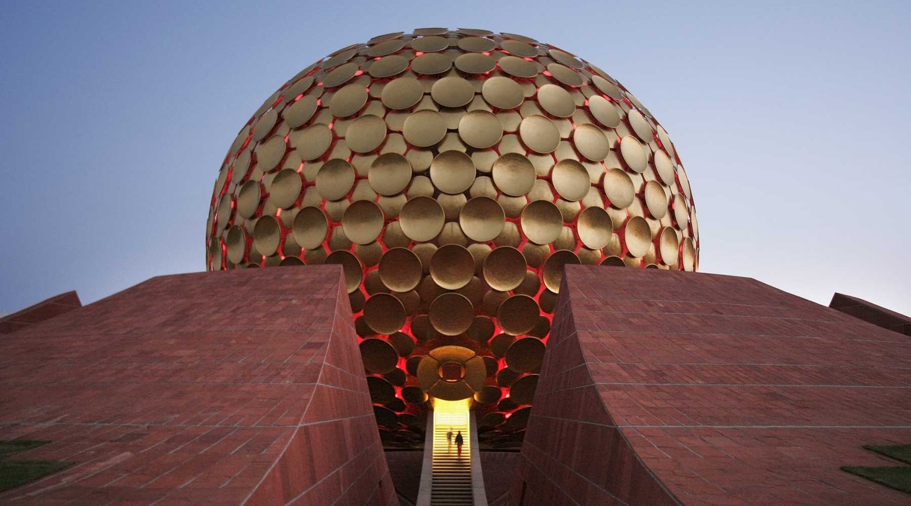 Gold in Glass Matrimandir-Entrance